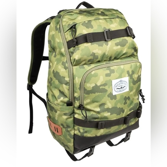 Poler Other - NWT Poler Outdoor Stuff Journey Backpack - Furry Camo - Green